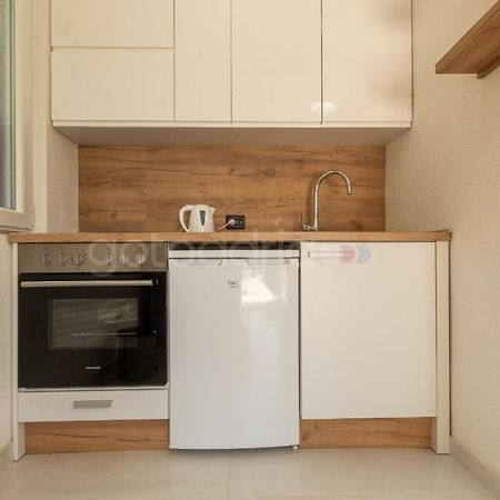 Near The Beach Apartments Jagodia Brela Extérieur photo