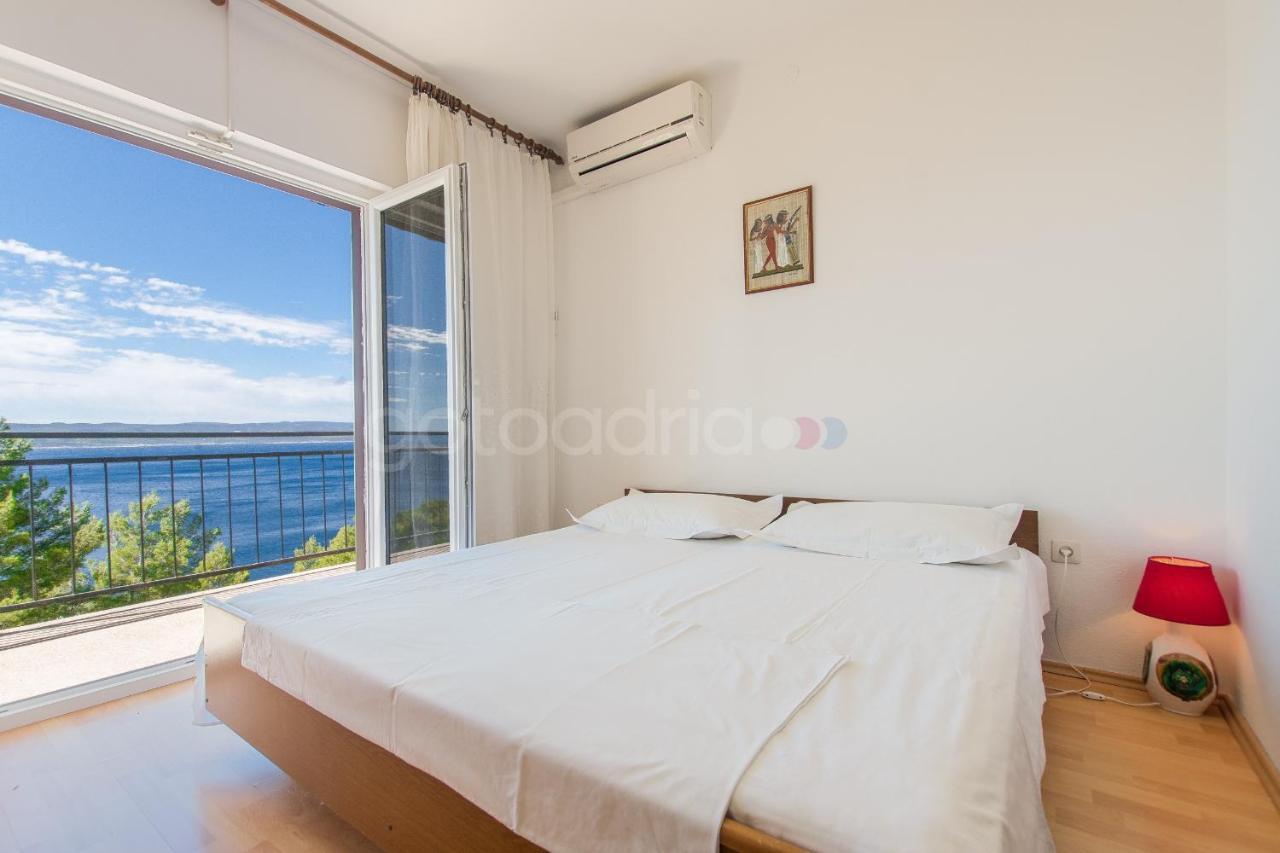 Near The Beach Apartments Jagodia Brela Extérieur photo