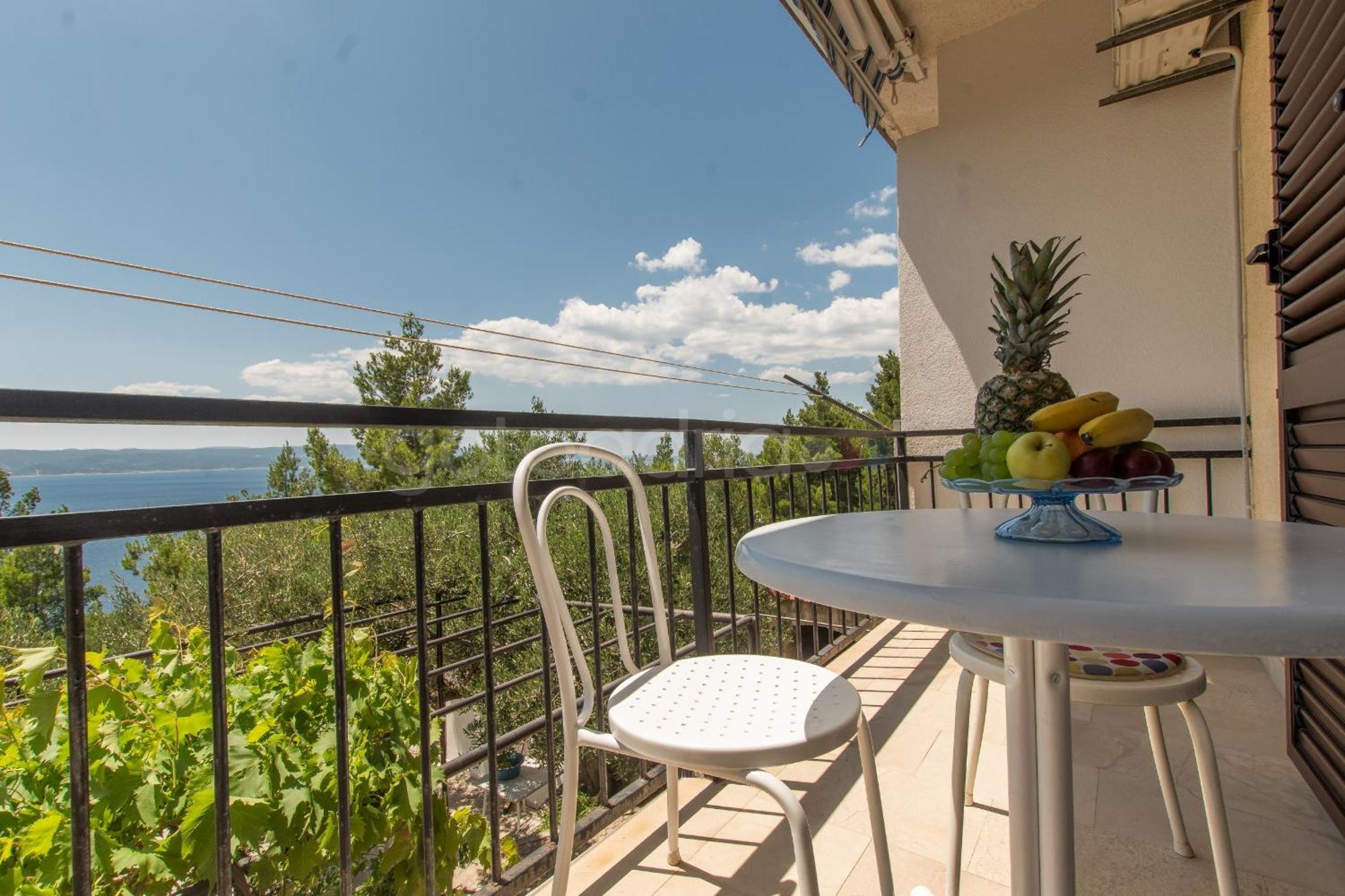 Near The Beach Apartments Jagodia Brela Extérieur photo